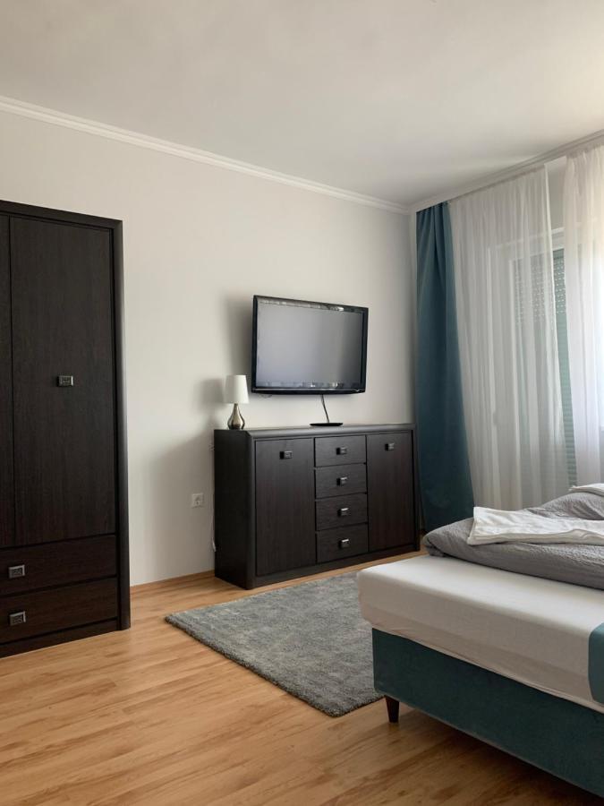 Thermal Next I Weninger Apartman Kiskunhalas Esterno foto