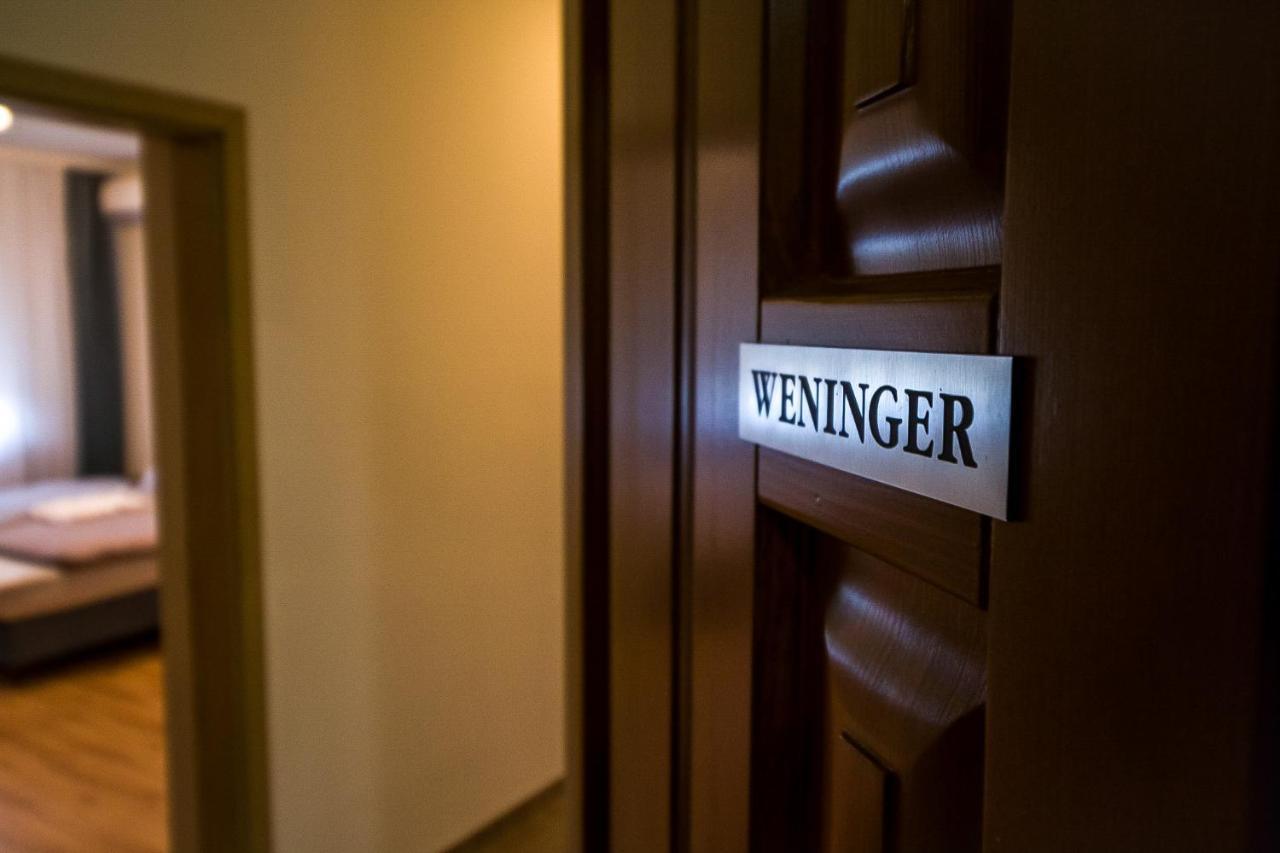 Thermal Next I Weninger Apartman Kiskunhalas Esterno foto