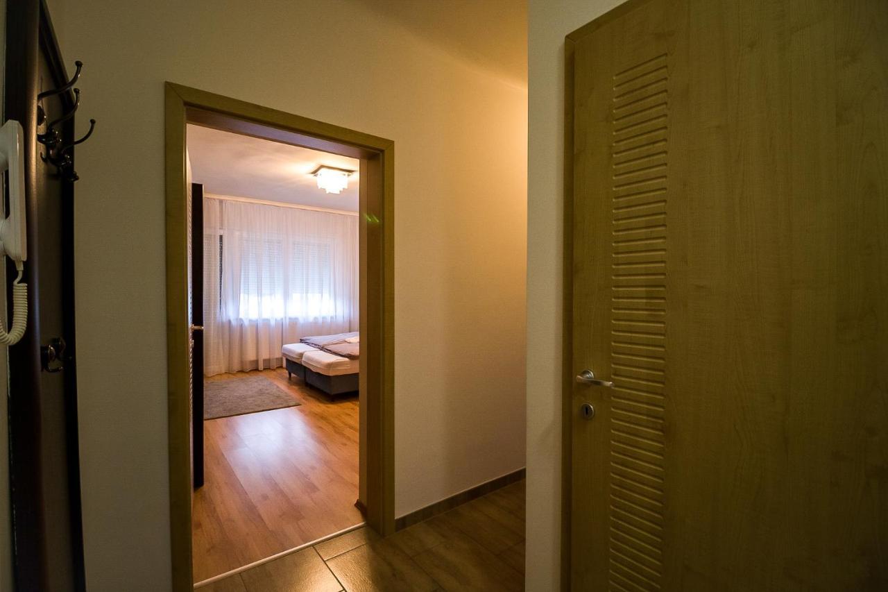 Thermal Next I Weninger Apartman Kiskunhalas Esterno foto